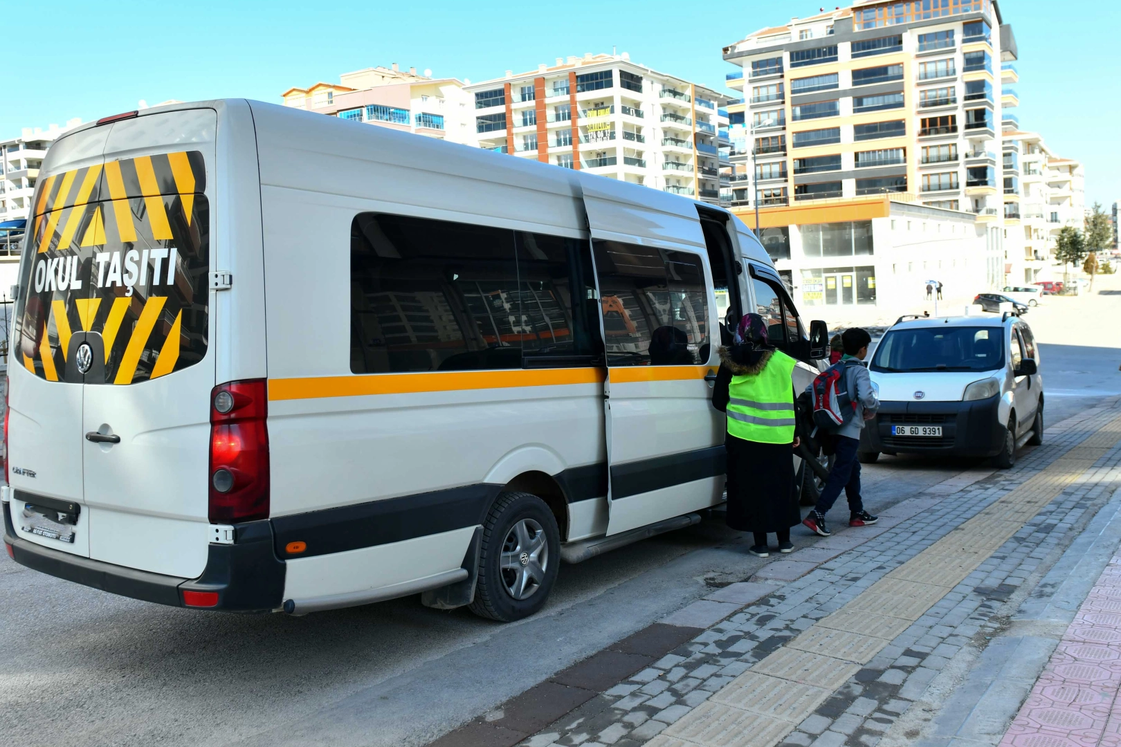 Ankara Büyükşehir’den öğrencilere servis ve abonman desteği Ankara Büyükşehir’den öğrencilere servis ve abonman desteği