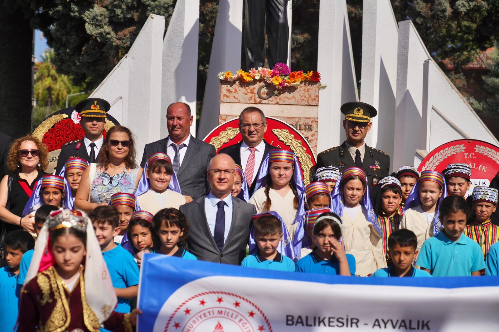 Balıkesir Ayvalık’ta kurtuluşun 103. yıl coşkusu Balıkesir Ayvalık’ta kurtuluşun 103. yıl coşkusu