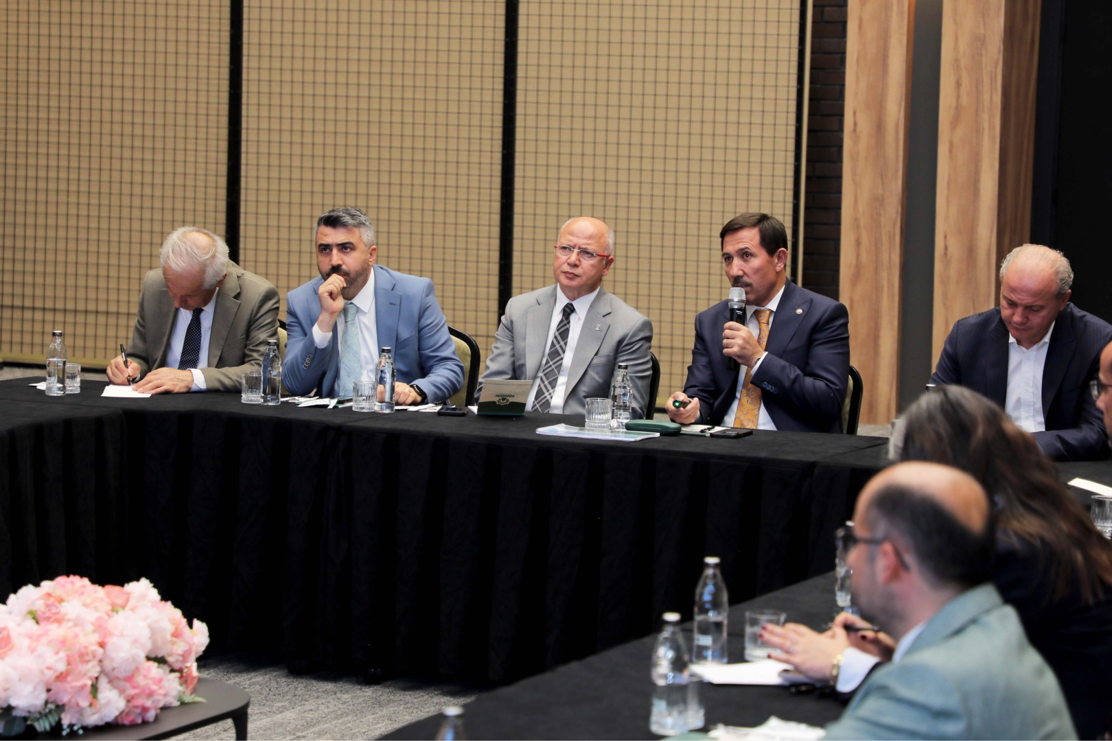 Başkan Kılca, Karatay’ın yatırımlarını Bursa heyetiyle paylaştı Başkan Kılca, Karatay’ın yatırımlarını Bursa heyetiyle paylaştı