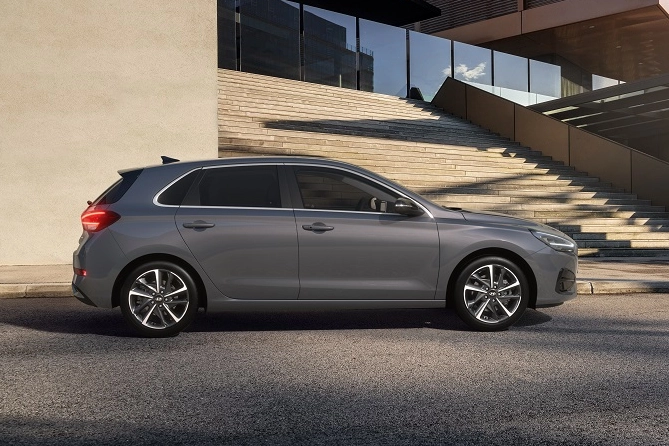  Hyundai...