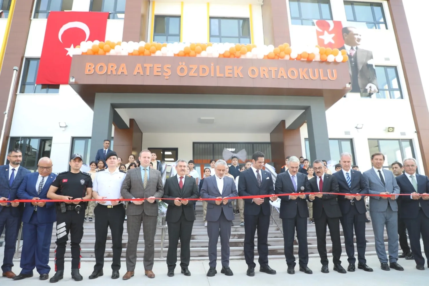 Bursa İnegöl eğitime yeni okulla ‘merhaba’ dedi