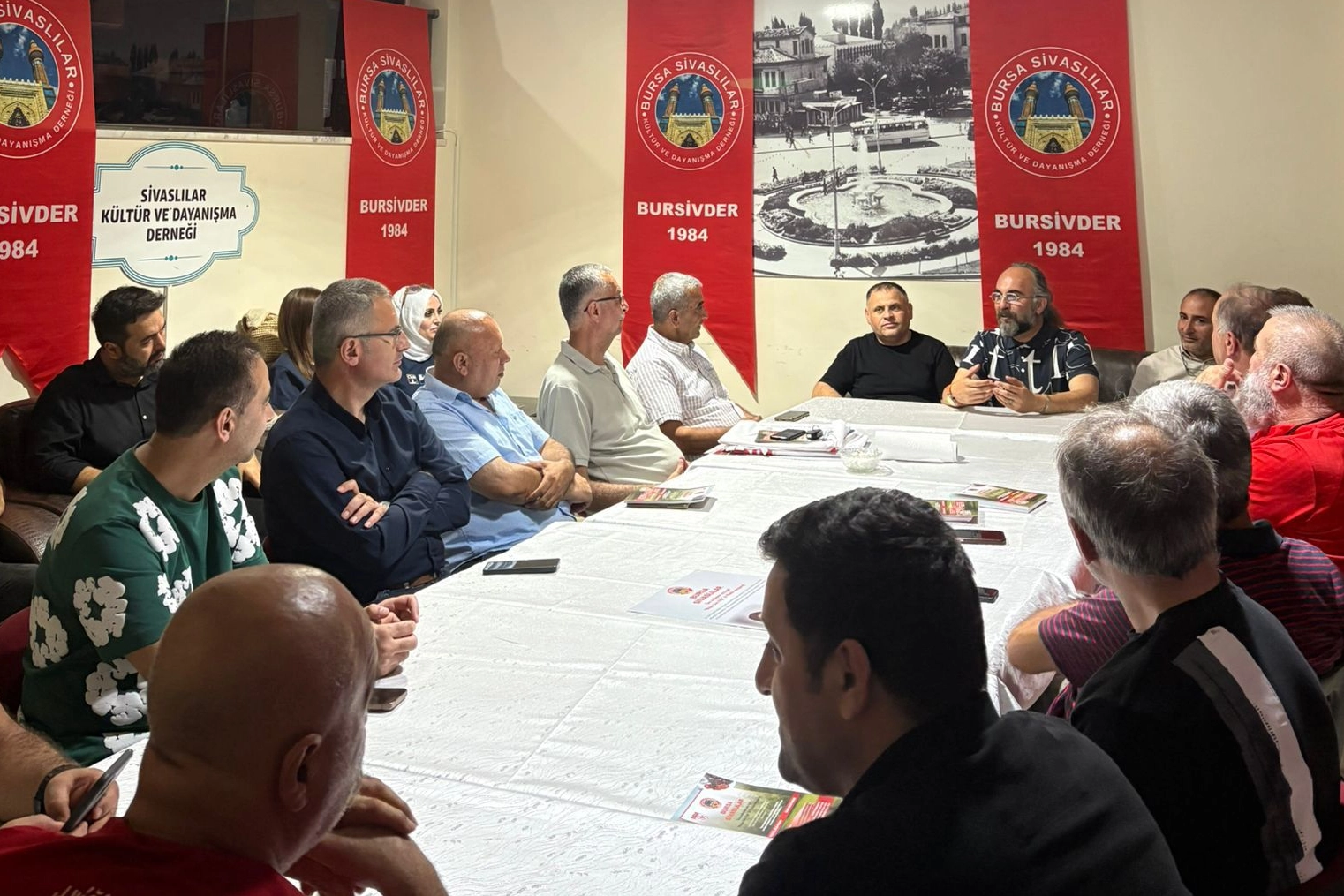 Bursa’da ‘Sivasi Sohbetler’e devam