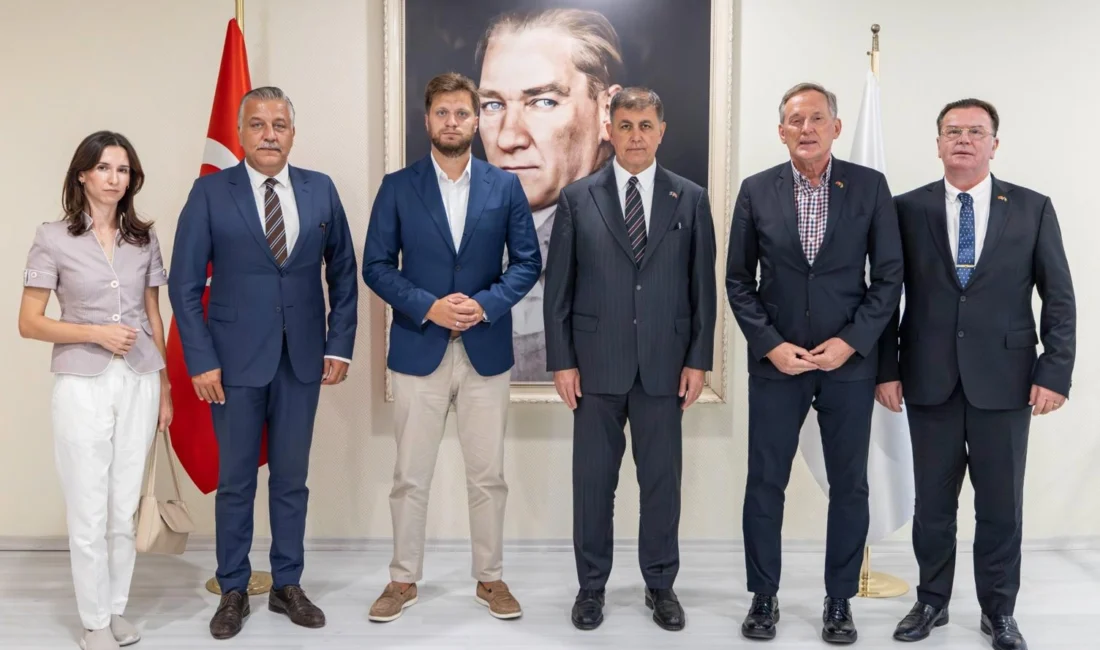 Cemil Tugay: Mutlaka ilişkileri güçlendirecek etkinlikler planlamalıyız  İzmir...