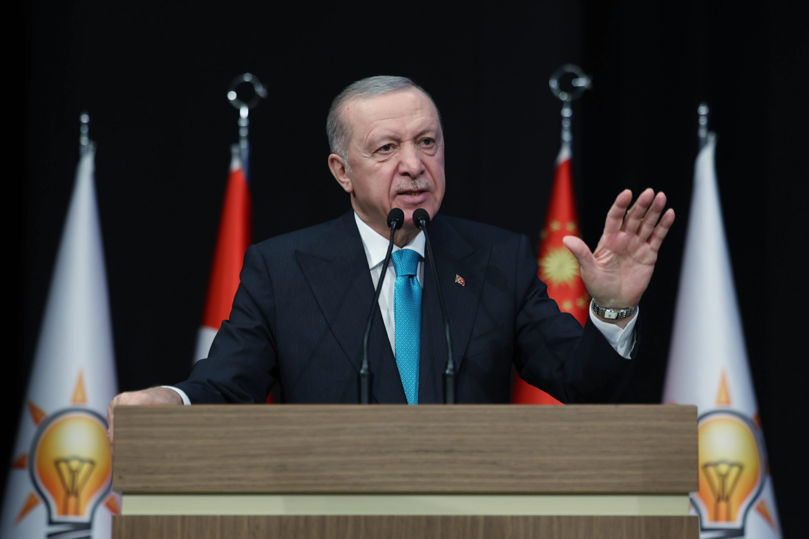 Erdoğan: CHP’den kaçış, yolsuzluk ve rüşvetten… AK Parti’ye katılımlar sürecek