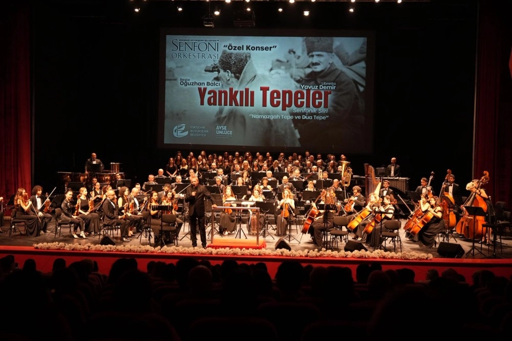 Eskişehir’de senfonik orkestrası özel konseri büyük beğeni topladı Eskişehir’de senfonik orkestrası özel konseri büyük beğeni topladı