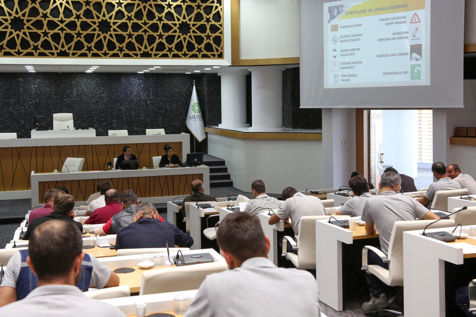 Konya Meram Belediyesi personeline ‘tehlikeli madde’ eğitimi