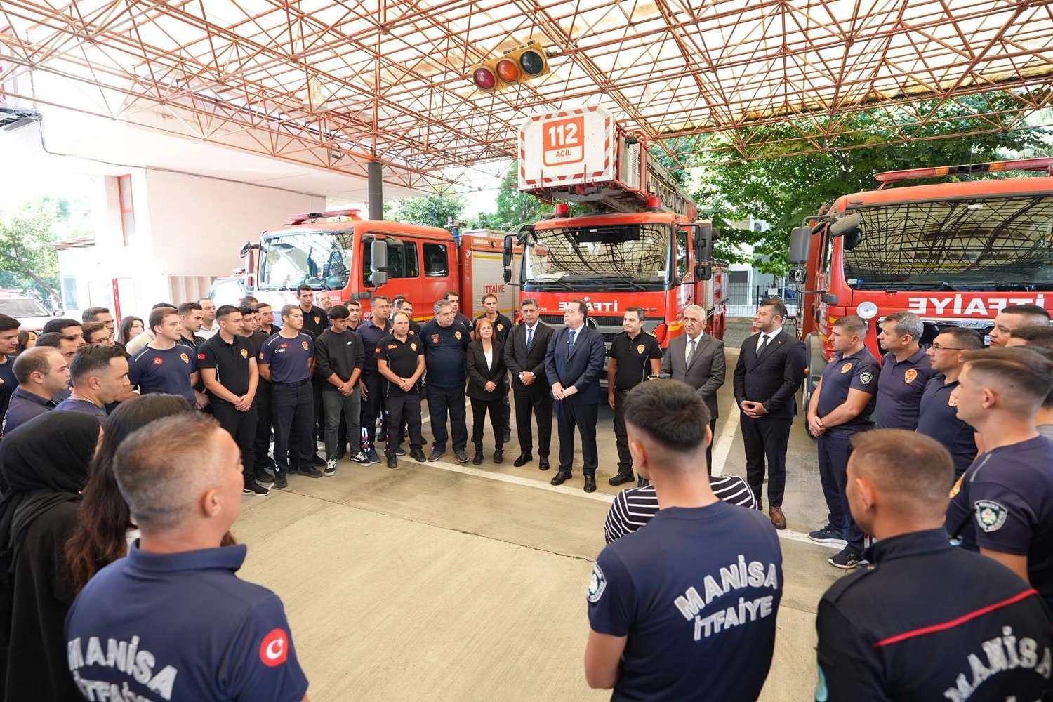 Manisa’da Başkan Dutlulu’dan itfaiyecilere ziyaret