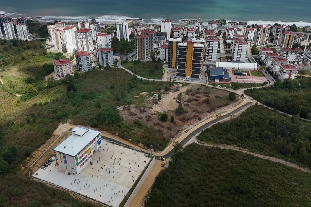 Ordu Fatsa’da eğitim yolu asfaltla güçlendi Ordu Fatsa’da eğitim yolu asfaltla güçlendi