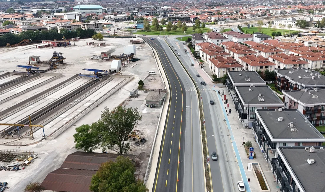 Sakarya Yazlık Kavşağı ile Millet Bahçesi arasındaki yol genişletme tamamlandı  Sakarya'da...
