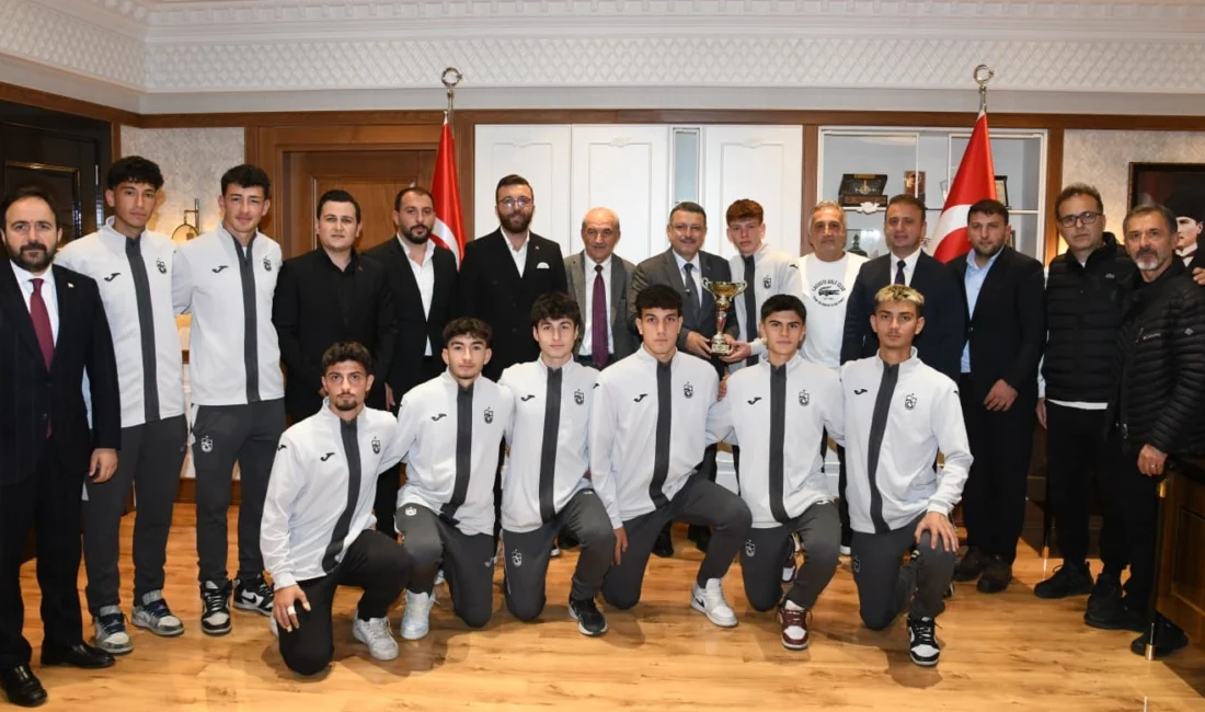  Gençlig...