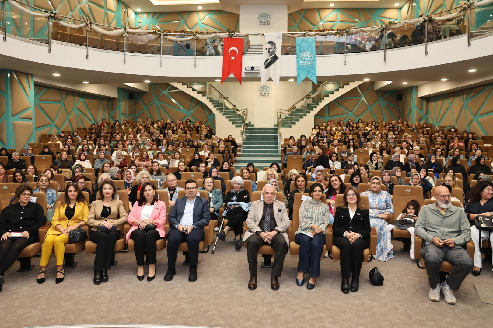Bursa’da Nilüferli kadınlar Deniz Gezgin’le doğaya kulak verdi