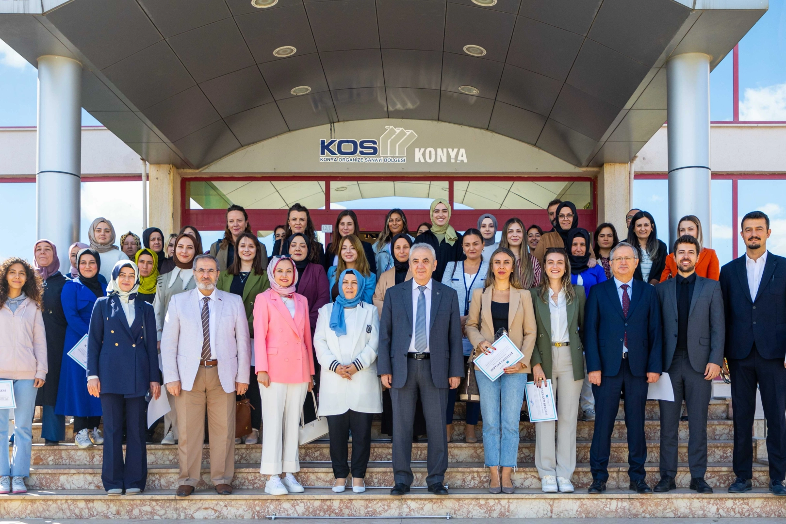 Konya’da kadınların gücü sertifikalarla taçlandı